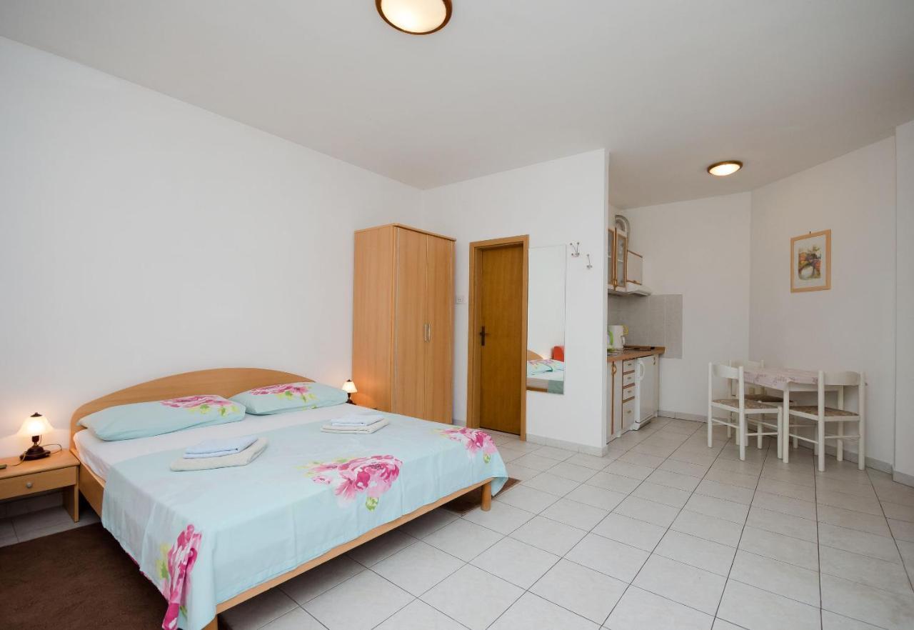 Apartments Branimir Нови-Винодолски Экстерьер фото
